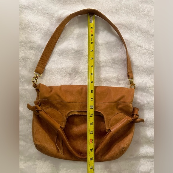 Anna Corrina $248 leather shoulder bag. Excellent condition. Super soft leather - Picture 8 of 9